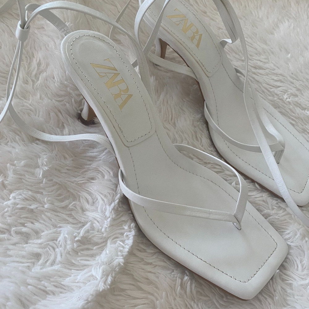 Zara sandals 🤍